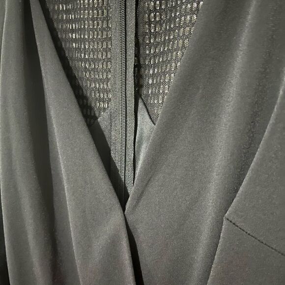 Vince Camuto Black, Tie Front, Tank Jumpsuit Size 2 - Picture 8 of 11